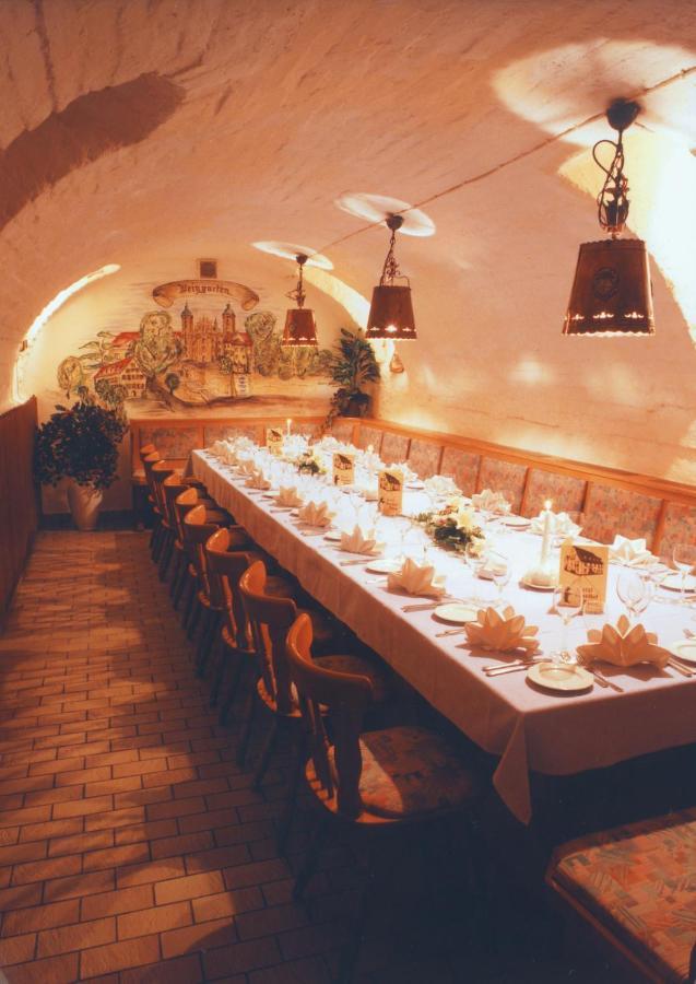 Hotel Gasthof Baeren Weingarten  Bagian luar foto