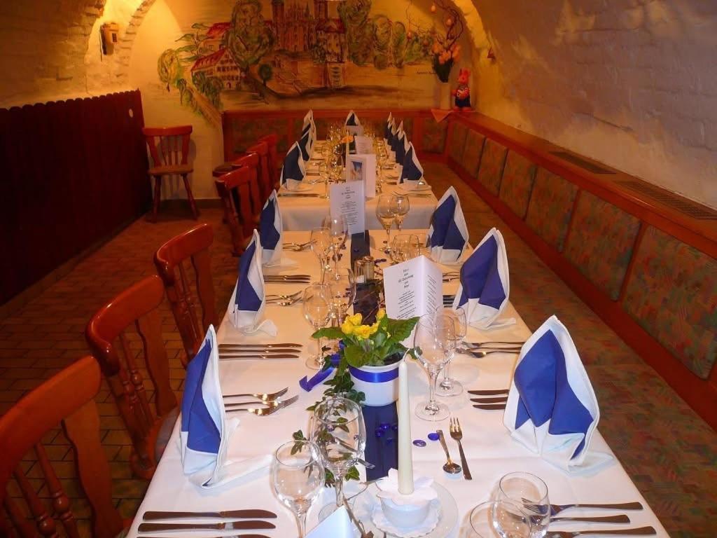 Hotel Gasthof Baeren Weingarten  Bagian luar foto